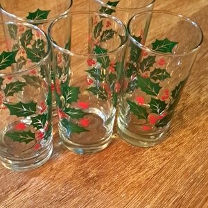 Holly Vintage Holiday/ Christmas  Drinking Glasses